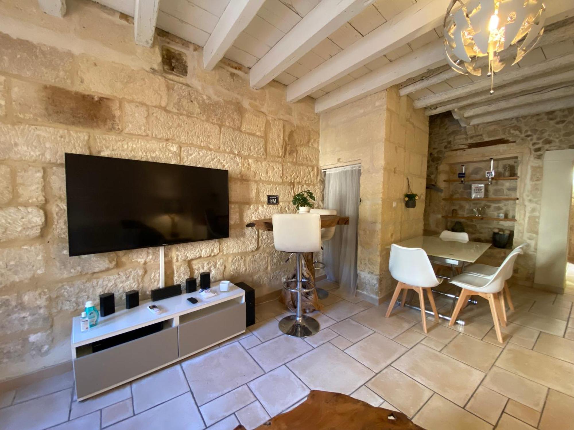 Bienvenue Au 6 - Calme Et Charme De La Pierre. Villa Fourques  Exterior photo